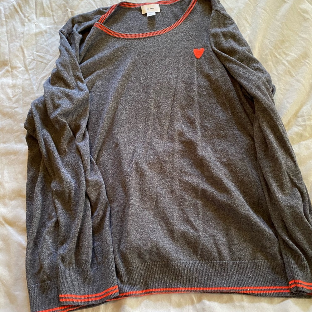 Long sleeve sweater with red heart